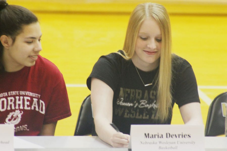 Twelve LSE athletes join thousands across the country by committing at National Signing Day