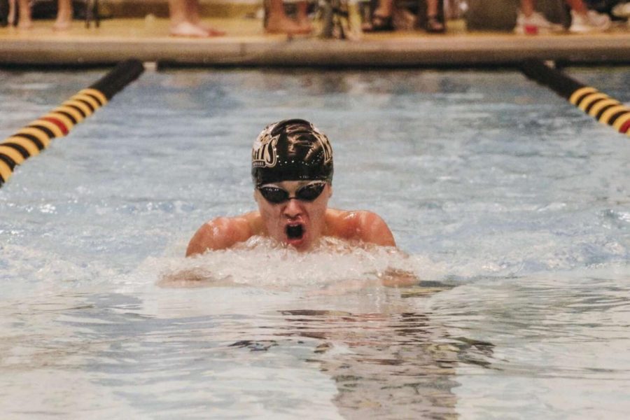 Senior Brett Foster starts swim season strong